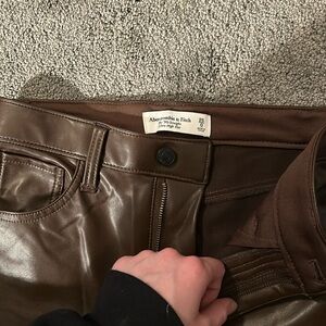 Abercrombie “90s straight ultra high rise” pants